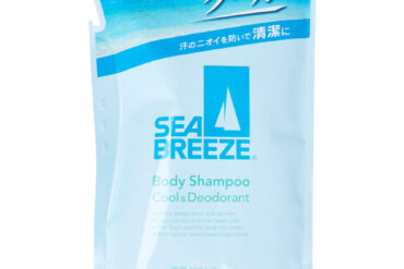 Sea Breeze Medicated Deodorant Body Shampoo Cool & Deodorant Refill 330mL